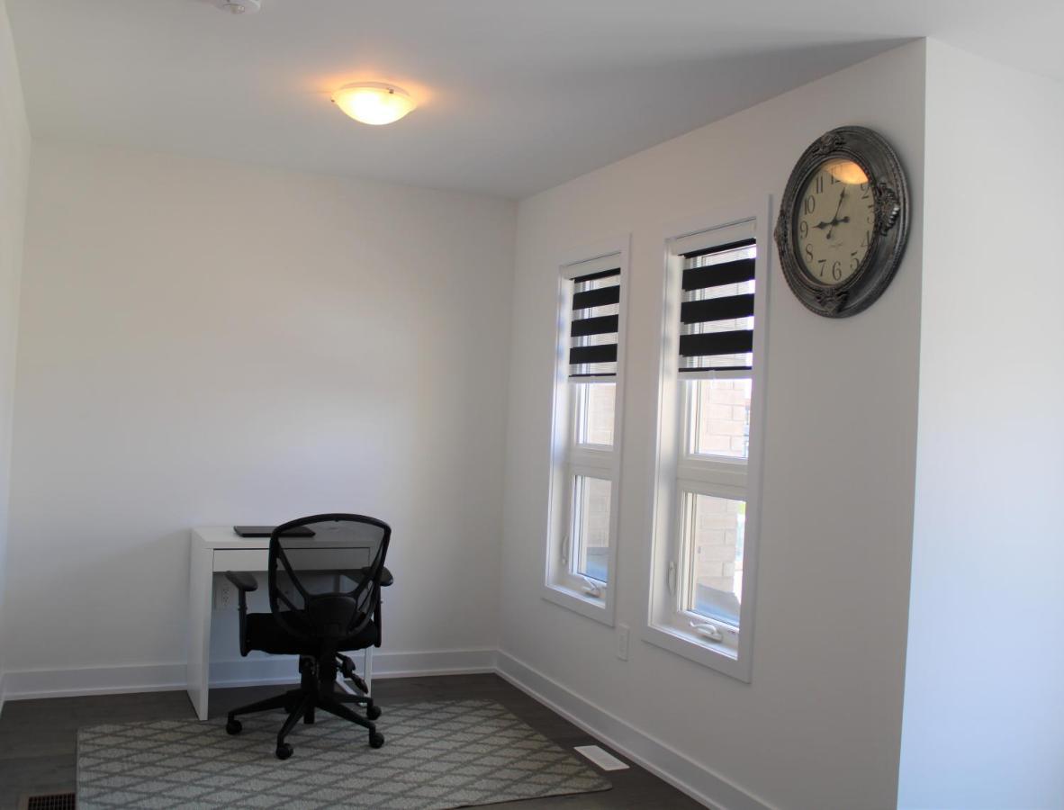 New Town House Barrie South Villa Ngoại thất bức ảnh